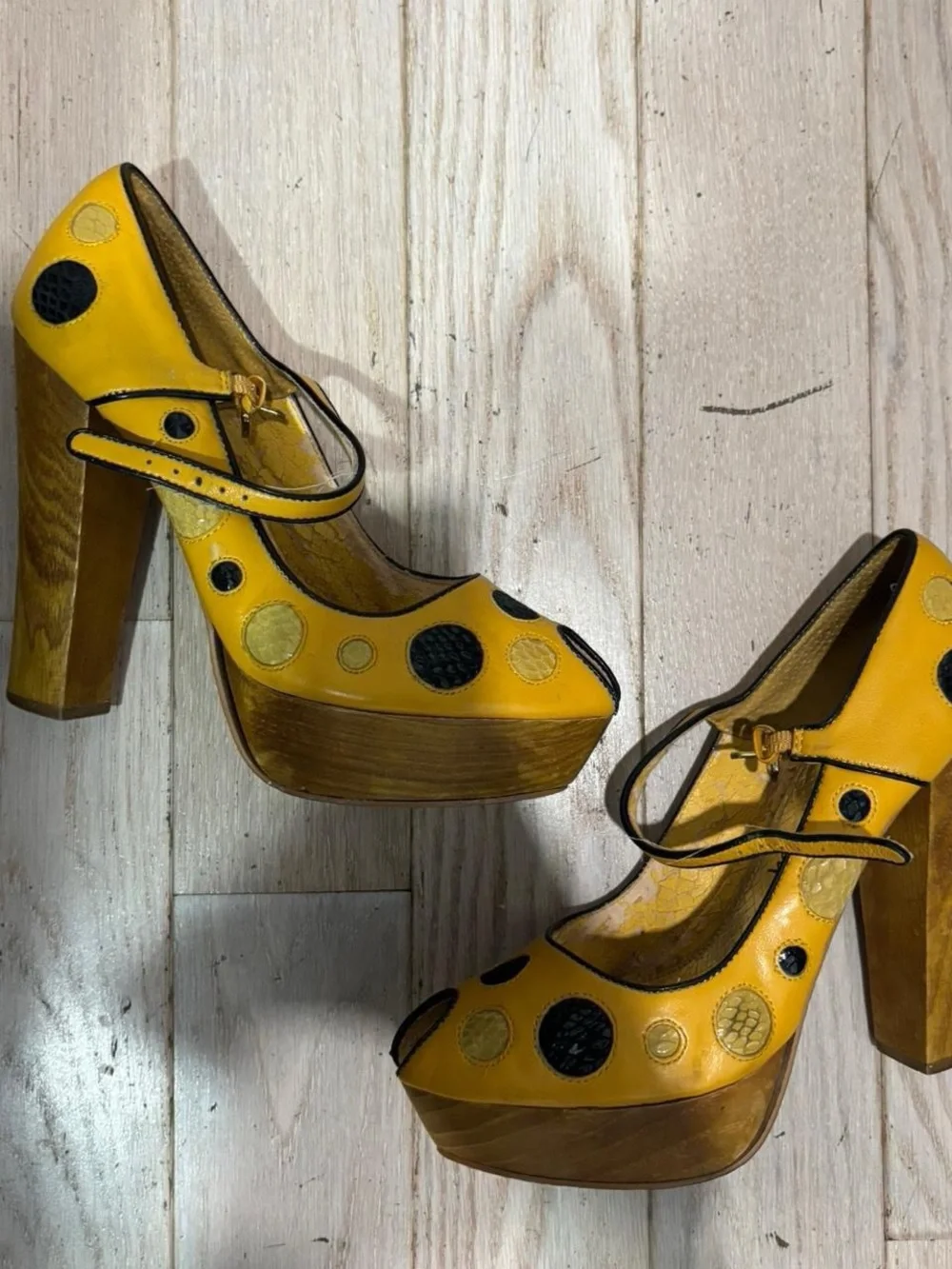 Sam Elderman Yellow Polka Dot Platform Mary Jane Heels